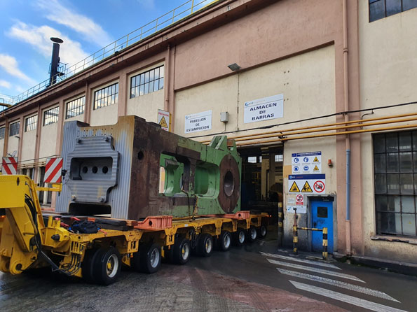 Transporte Especial por Carretera Prensa MONOBLOC de 150 TN de peso.