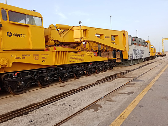 Transporte especial por ferrocarril de transformador de 282 Tn